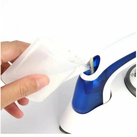 Электрический паровой мини утюг Travel Iron со складной ручкой  оптом-8