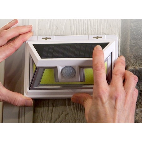 Фонарь на солнечной батарее с датчиком движения Atomic Beam SunBlast  оптом-1