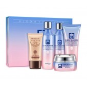 Набор Bioaqua Cherry Blossoms Moist Facial Gift Box  Набор Bioaqua Cherry Blossoms Moist Facial Gift Box