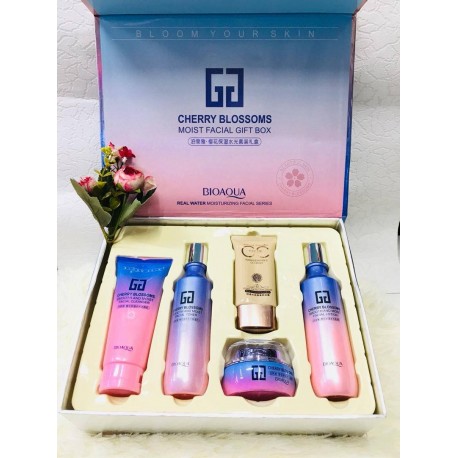 Набор Bioaqua Cherry Blossoms Moist Facial Gift Box  оптом-2