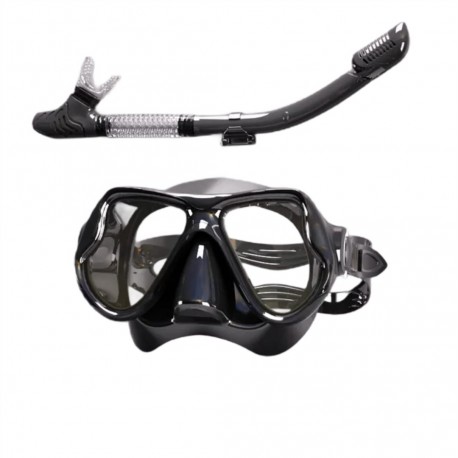 Маска для плавания и снорклинга с панорамным обзором и силиконовой трубкой