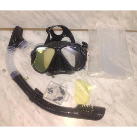 Маска для плавания и снорклинга с панорамным обзором и силиконовой трубкой-7