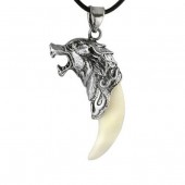 Амулет "Клык волка"  Амулет "Клык волка"